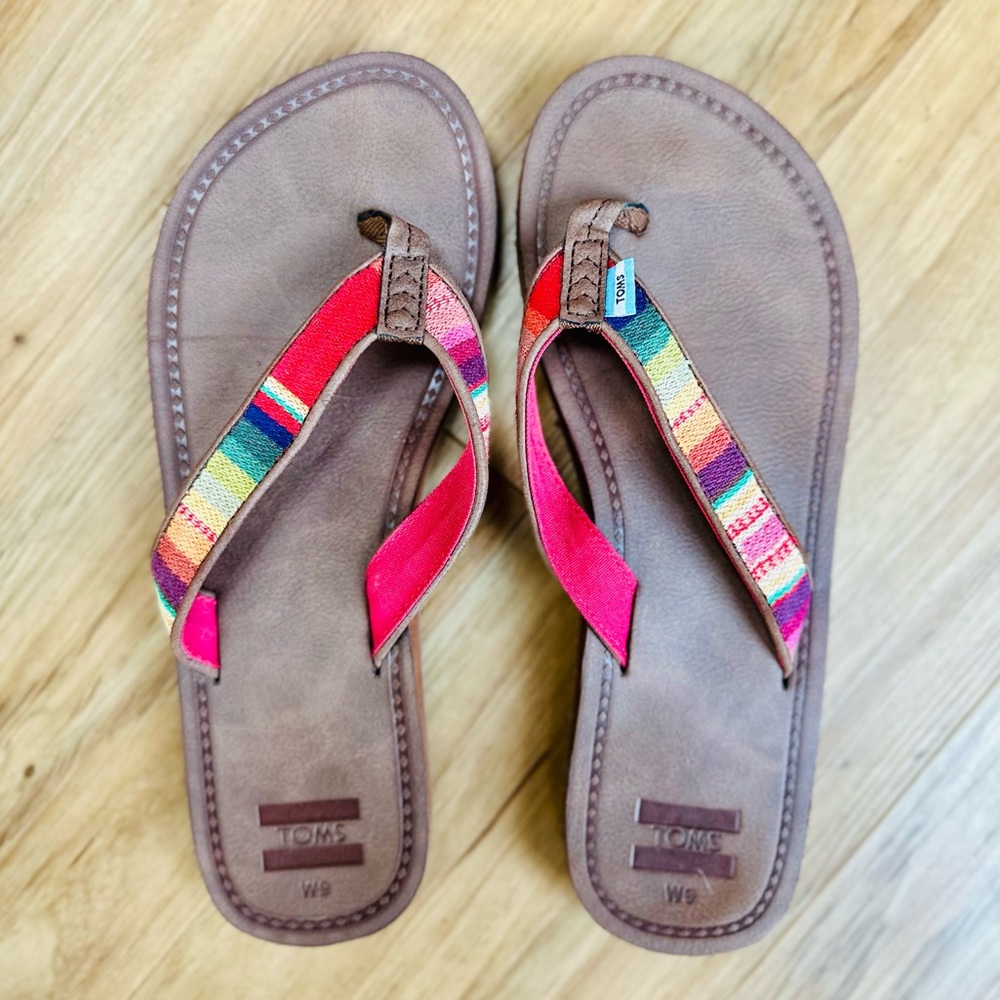 TOMS Women's Flip Flops with Colorful Straps